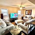 Sauna, Games,Grill, View,Lake,Pool,Tvs