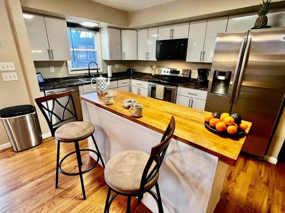 Sauna, Games,grill, View,lake,pool,tvs Albrightsville