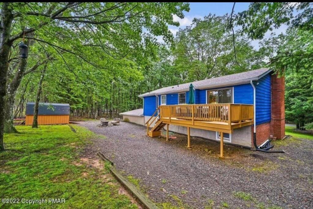 Sauna, Games,grill, View,lake,pool,tvs
