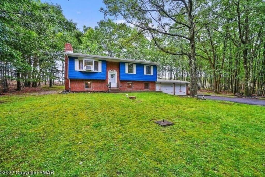 Holiday home Sauna, Games,grill, View,lake,pool,tvs