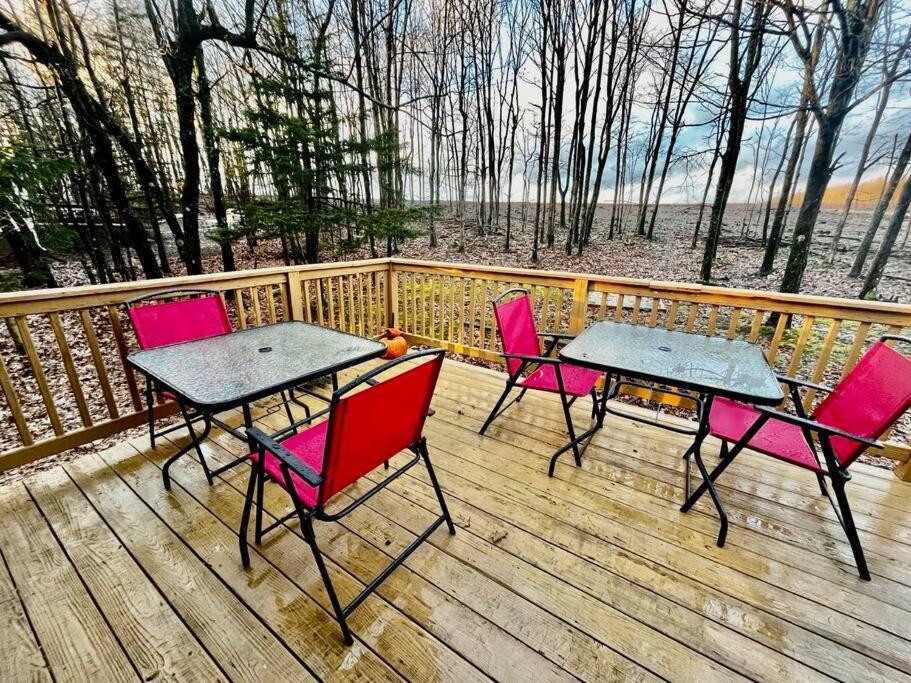 Sauna, Games,grill, View,lake,pool,tvs Holiday home